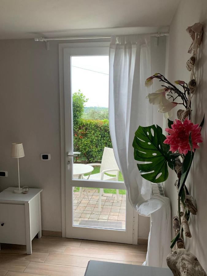 Locazione Turistica Casa Olivo Apartment Фучекио Екстериор снимка
