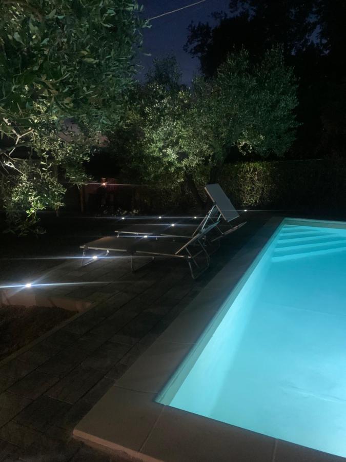 Locazione Turistica Casa Olivo Apartment Фучекио Екстериор снимка