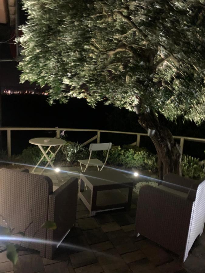 Locazione Turistica Casa Olivo Apartment Фучекио Екстериор снимка
