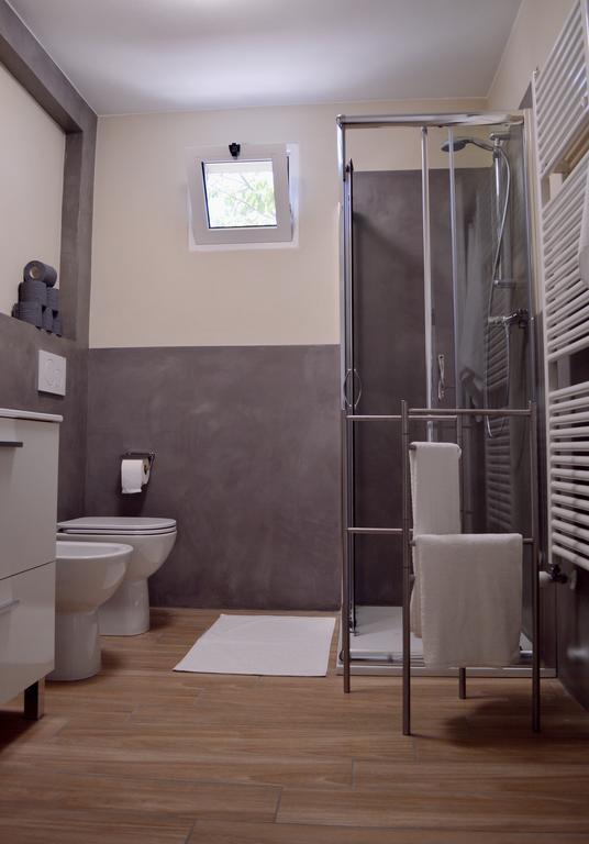 Locazione Turistica Casa Olivo Apartment Фучекио Екстериор снимка