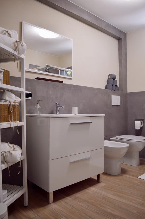 Locazione Turistica Casa Olivo Apartment Фучекио Екстериор снимка
