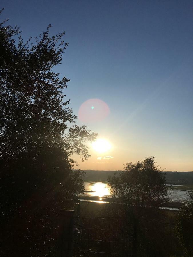 Locazione Turistica Casa Olivo Apartment Фучекио Екстериор снимка