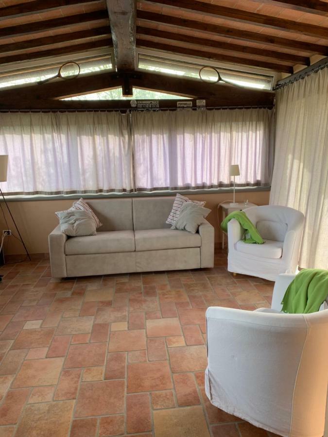Locazione Turistica Casa Olivo Apartment Фучекио Екстериор снимка